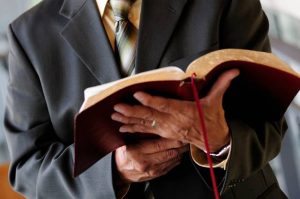 Pastor Online: Acolhimento Emocional e Orientação Espiritual em Cada Etapa da Vida